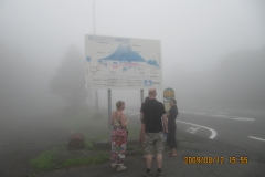 Der er tågnet på vej til Fuji